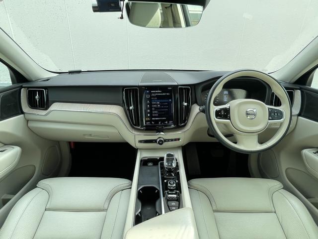 XC60 B5 AWD インスクリプション 純正ナビ/TV/360°カメラ/レザーシート/シートヒーター/パワーバックドア/ハーマンカードンサウンド/HUD/アップルカープレイ/ワイヤレス充電/前後ドラレコ/ACC/BSM/レーンキープ/ETC(2枚目)