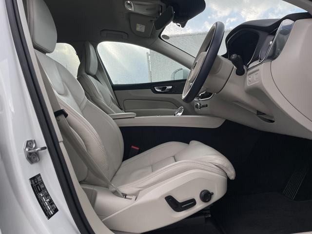 XC60 B5 AWD インスクリプション 純正ナビ/TV/360°カメラ/レザーシート/シートヒーター/パワーバックドア/ハーマンカードンサウンド/HUD/アップルカープレイ/ワイヤレス充電/前後ドラレコ/ACC/BSM/レーンキープ/ETC(30枚目)