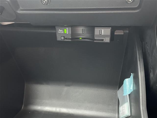 ジープ・コマンダー リミテッド 純正ナビ 360°カメラ レザーシート シートヒーター 前後ドライブレコーダー ETC アダプティブクルーズコントロール パワーバックドア コーナーセンサー HIDヘッドライト 純正フロアマット(6枚目)