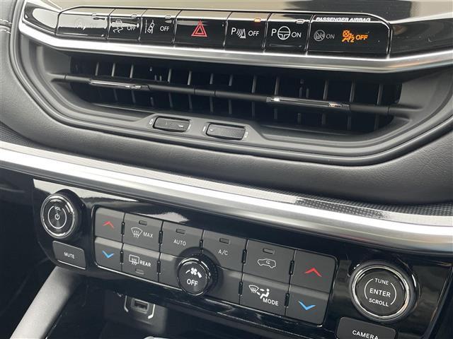 ジープ・コマンダー リミテッド 純正ナビ 360°カメラ レザーシート シートヒーター 前後ドライブレコーダー ETC アダプティブクルーズコントロール パワーバックドア コーナーセンサー HIDヘッドライト 純正フロアマット(14枚目)