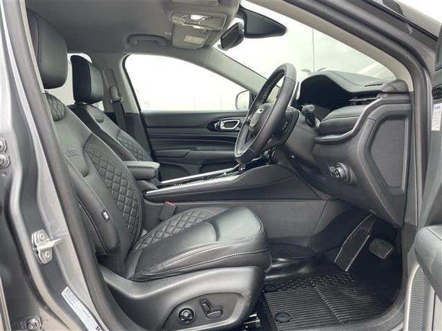 ジープ・コマンダー リミテッド 純正ナビ 360°カメラ レザーシート シートヒーター 前後ドライブレコーダー ETC アダプティブクルーズコントロール パワーバックドア コーナーセンサー HIDヘッドライト 純正フロアマット(27枚目)