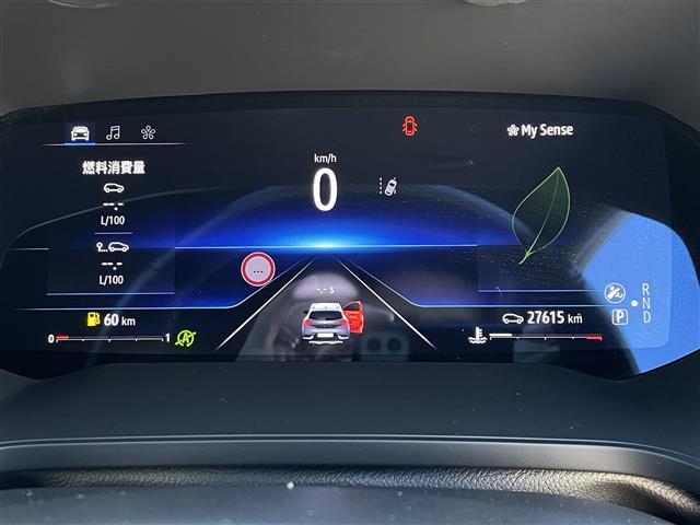 キャプチャー ブラックスタイル 純正ディスプレイオーディオ 全方位カメラ ハーフレザーシート シートヒーター 前後ドライブレコーダー ETC コーナーセンサー アダプティブクルーズコントロール コンフォートアクセス 純正フロアマット(12枚目)