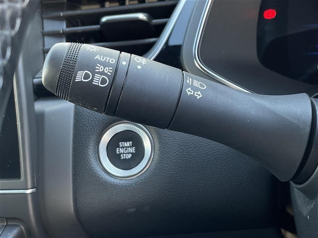 キャプチャー ブラックスタイル 純正ディスプレイオーディオ 全方位カメラ ハーフレザーシート シートヒーター 前後ドライブレコーダー ETC コーナーセンサー アダプティブクルーズコントロール コンフォートアクセス 純正フロアマット(16枚目)