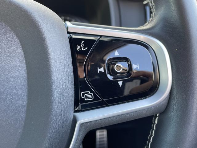 ご遠方の場合でも、下取り車両の金額を概算でお出しすることは可能でございます。車検証をお手元に、走行距離をご確認の上お問い合わせくださいませ。