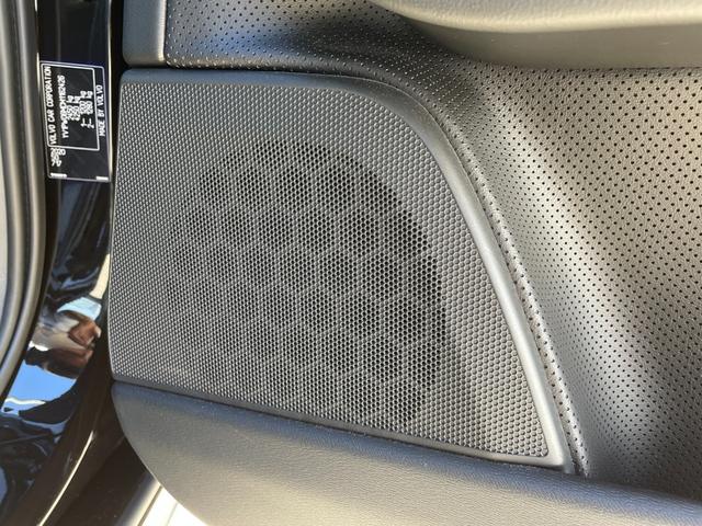 ＬＩＢＥＲＡＬＡは、ＢＭＷ・メルセデス・アウディというドイツのプレミアム３ブランドを中心とした、各ブランドを同時に乗り較べる事ができます。