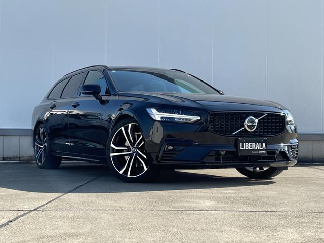 ＬＩＢＥＲＡＬＡは、輸入車選びの新たなスタイルを提案するインポート・セレクト・ブランドです。オーナー様となる方がクルマから直接感じる感性を第一にした、最良の一台との出会いをコーディネートいたします。