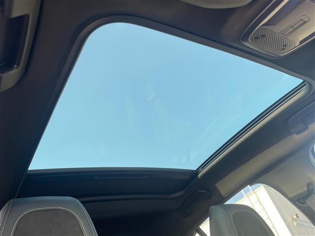 208 GT パノラマルーフ/純正DA/Bカメラ/AplleCarPlay/レーダークルーズ/ハーフレザ^シート/シートヒーター/前後ドラレコ/ETC(3枚目)