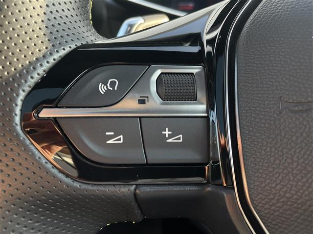 208 GT パノラマルーフ/純正DA/Bカメラ/AplleCarPlay/レーダークルーズ/ハーフレザ^シート/シートヒーター/前後ドラレコ/ETC(5枚目)