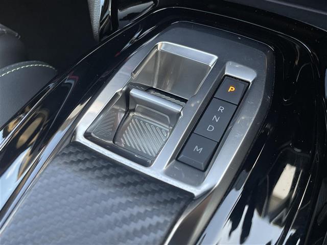 208 GT パノラマルーフ/純正DA/Bカメラ/AplleCarPlay/レーダークルーズ/ハーフレザ^シート/シートヒーター/前後ドラレコ/ETC(17枚目)