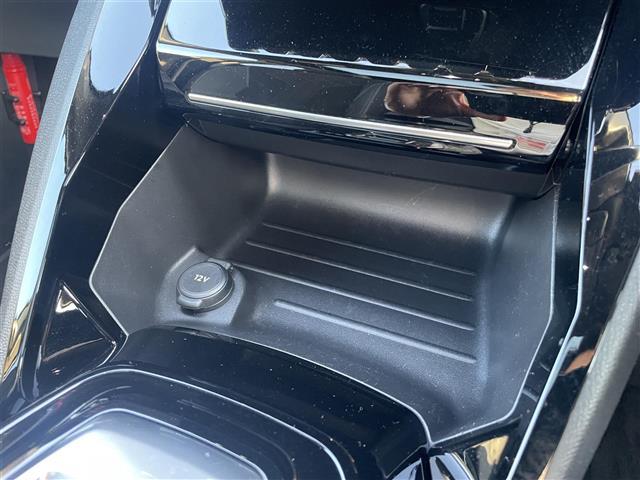 208 GT パノラマルーフ/純正DA/Bカメラ/AplleCarPlay/レーダークルーズ/ハーフレザ^シート/シートヒーター/前後ドラレコ/ETC(18枚目)