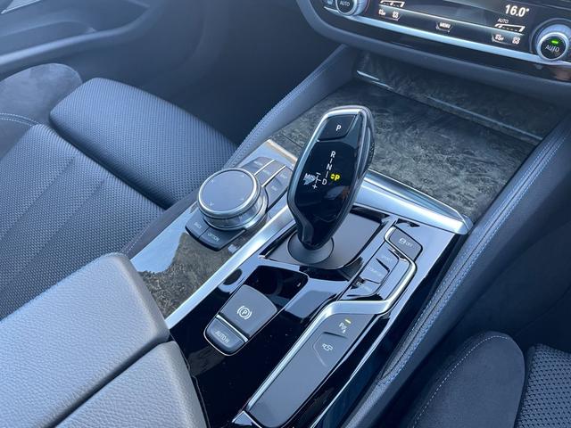 ５シリーズ ５２３ｄ　エディション　ミッション：インポッシブル　ワンオーナー　純正ナビ　バックカメラ　サンルーフ　ハーフレザーシート　アダプティブクルーズコントロール　コンフォートアクセス　パワートランク　ターボ　純正１９インチアルミホイール　ＬＥＤヘッドライト（17枚目）