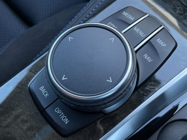 ５シリーズ ５２３ｄ　エディション　ミッション：インポッシブル　ワンオーナー　純正ナビ　バックカメラ　サンルーフ　ハーフレザーシート　アダプティブクルーズコントロール　コンフォートアクセス　パワートランク　ターボ　純正１９インチアルミホイール　ＬＥＤヘッドライト（19枚目）