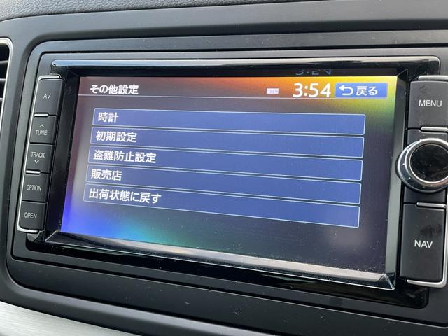 シャラン ＴＳＩ　コンフォートライン　ナビゲーションパッケージ　ハイキセノンパッケージ　純正ナビ　バックカメラ　純正１６インチアルミホイール　アダプティブクルーズコントロール　スマートキー　プッシュスタート　アイドリングストップ（7枚目）