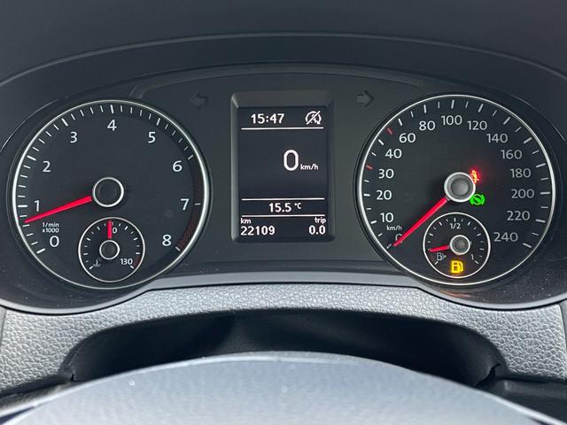 シャラン ＴＳＩ　コンフォートライン　ナビゲーションパッケージ　ハイキセノンパッケージ　純正ナビ　バックカメラ　純正１６インチアルミホイール　アダプティブクルーズコントロール　スマートキー　プッシュスタート　アイドリングストップ（15枚目）