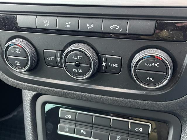 シャラン ＴＳＩ　コンフォートライン　ナビゲーションパッケージ　ハイキセノンパッケージ　純正ナビ　バックカメラ　純正１６インチアルミホイール　アダプティブクルーズコントロール　スマートキー　プッシュスタート　アイドリングストップ（19枚目）