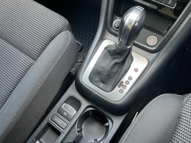 シャラン ＴＳＩ　コンフォートライン　ナビゲーションパッケージ　ハイキセノンパッケージ　純正ナビ　バックカメラ　純正１６インチアルミホイール　アダプティブクルーズコントロール　スマートキー　プッシュスタート　アイドリングストップ（20枚目）