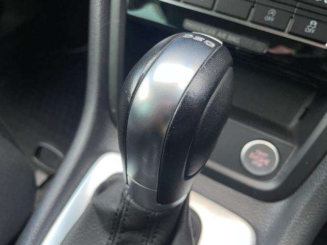 シャラン ＴＳＩ　コンフォートライン　ナビゲーションパッケージ　ハイキセノンパッケージ　純正ナビ　バックカメラ　純正１６インチアルミホイール　アダプティブクルーズコントロール　スマートキー　プッシュスタート　アイドリングストップ（22枚目）