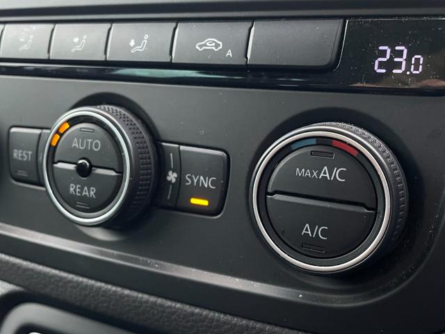 シャラン ＴＳＩ　コンフォートライン　ナビゲーションパッケージ　ハイキセノンパッケージ　純正ナビ　バックカメラ　純正１６インチアルミホイール　アダプティブクルーズコントロール　スマートキー　プッシュスタート　アイドリングストップ（25枚目）