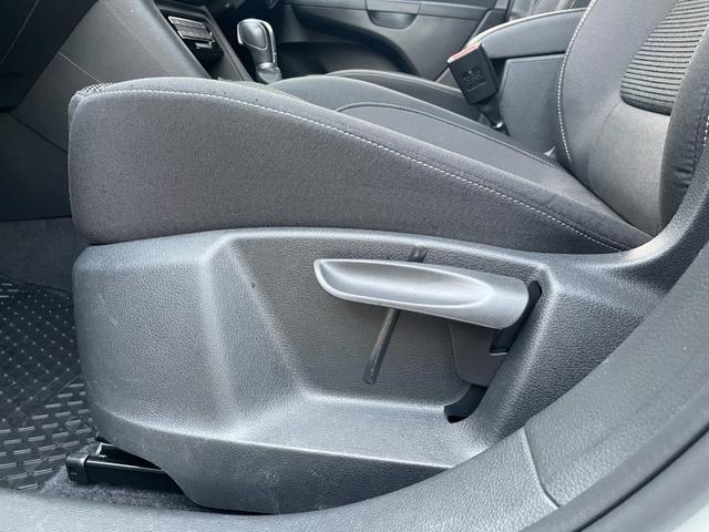 シャラン ＴＳＩ　コンフォートライン　ナビゲーションパッケージ　ハイキセノンパッケージ　純正ナビ　バックカメラ　純正１６インチアルミホイール　アダプティブクルーズコントロール　スマートキー　プッシュスタート　アイドリングストップ（45枚目）