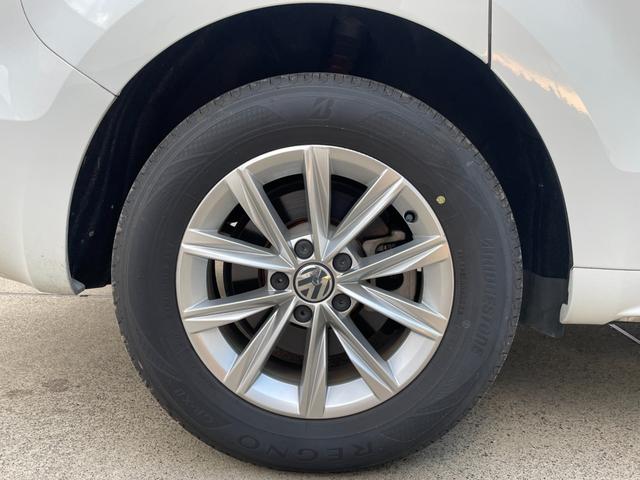 シャラン ＴＳＩ　コンフォートライン　ナビゲーションパッケージ　ハイキセノンパッケージ　純正ナビ　バックカメラ　純正１６インチアルミホイール　アダプティブクルーズコントロール　スマートキー　プッシュスタート　アイドリングストップ（68枚目）