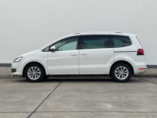 シャラン ＴＳＩ　コンフォートライン　ナビゲーションパッケージ　ハイキセノンパッケージ　純正ナビ　バックカメラ　純正１６インチアルミホイール　アダプティブクルーズコントロール　スマートキー　プッシュスタート　アイドリングストップ（80枚目）