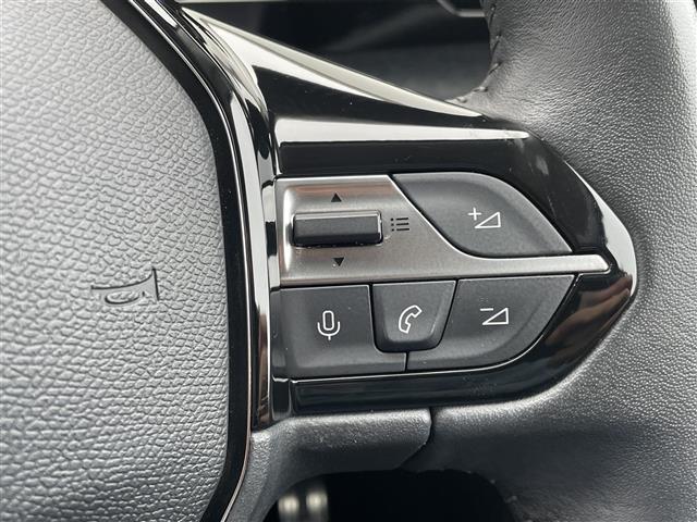 ＬＩＢＥＲＡＬＡの全国在庫約２，４００台※！その中から厳選したお車をご提案！お近くの店舗でのご納車可能！その品揃えと品質に驚くこと間違い無し！※２０２３年１０月現在。売約済みの可能性もございます。