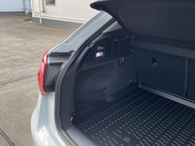 全車正規ディーラー車、納車時からのあんしん保証付き。エンドユーザーから直接買い取り致しました車両です。記録簿等で整備履歴の確認も可能です。