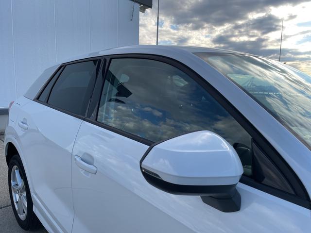 ＬＩＢＥＲＡＬＡでは輸入車でも長期保証がご選択頂けます。「中古車は不安」というお客様の声にお応えし、お客様の安心安全のために業界最長の保証を実現致しました。