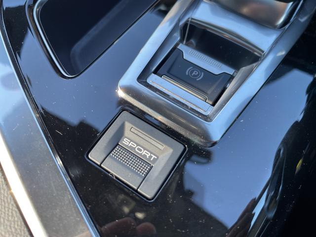 ３００８ ＧＴ　ブルーＨＤｉ　ガラスサンルーフ　ハーフレザーシート　電動パワーシート　シートヒーター　純正ＬＥＤヘッドライト　純正１８インチアルミホイール　オートテールゲート　パドルシフト　バックモニター　ブラインドスポットモニタ（23枚目）