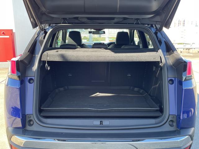 ３００８ ＧＴ　ブルーＨＤｉ　ガラスサンルーフ　ハーフレザーシート　電動パワーシート　シートヒーター　純正ＬＥＤヘッドライト　純正１８インチアルミホイール　オートテールゲート　パドルシフト　バックモニター　ブラインドスポットモニタ（44枚目）