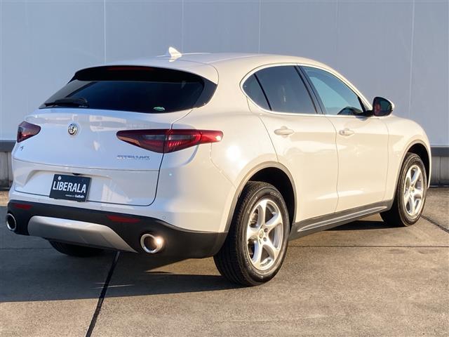 ＬＩＢＥＲＡＬＡの全国在庫約２，４００台※！その中から厳選したお車をご提案！お近くの店舗でのご納車可能！その品揃えと品質に驚くこと間違い無し！※２０２３年１０月現在。売約済みの可能性もございます。