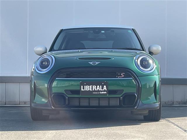 ＭＩＮＩ クーパーＳＤ　クラシック・トリム　前方ドライブレコーダー　アクティブクルーズコントロール　バックカメラ　ＥＴＣ２．０　ハーフレザーシート　前後ＰＤＣ　ドライビングモードスイッチ　ＡｐｐｌｅＣａｒＰｌａｙ　ＡｎｄｒｏｉｄＡｕｔｏ（25枚目）