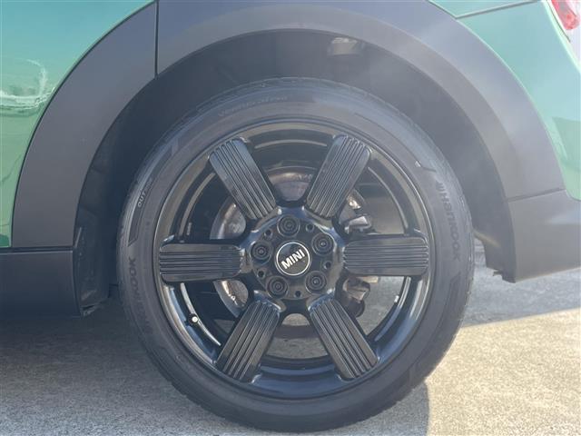 ＭＩＮＩ クーパーＳＤ　クラシック・トリム　前方ドライブレコーダー　アクティブクルーズコントロール　バックカメラ　ＥＴＣ２．０　ハーフレザーシート　前後ＰＤＣ　ドライビングモードスイッチ　ＡｐｐｌｅＣａｒＰｌａｙ　ＡｎｄｒｏｉｄＡｕｔｏ（41枚目）