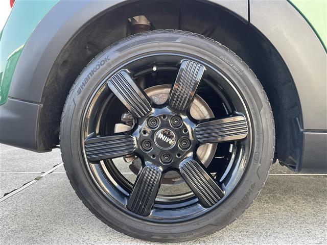 ＭＩＮＩ クーパーＳＤ　クラシック・トリム　前方ドライブレコーダー　アクティブクルーズコントロール　バックカメラ　ＥＴＣ２．０　ハーフレザーシート　前後ＰＤＣ　ドライビングモードスイッチ　ＡｐｐｌｅＣａｒＰｌａｙ　ＡｎｄｒｏｉｄＡｕｔｏ（43枚目）