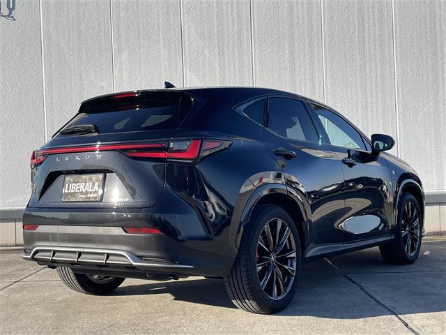 ＮＸ ＮＸ３５０ｈ　Ｆスポーツ　純正ナビ／ＤＴＶ／パノラミックビューモニター／ＬＥＤヘッドライト／ＥＴＣ／カードキー／レーダークルーズ／レザーシート／４ＷＤ／デジタルインナーミラー／パワーバックドア／ＡＣＣ／ＢＳＭ／レーンキープ（32枚目）