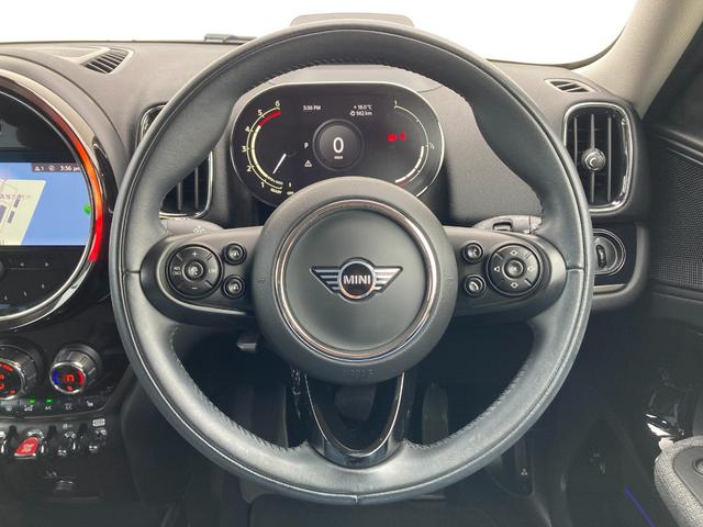 ＭＩＮＩ クロスオーバー・ボードウォーク・エディション　２００台限定車　ワンオーナー　ＡＣＣ　ＨＵＤ　リヤビューカメラ　ＰＤＣ　純前後ドラレコ　純１８インチＡＷ　パーキングアシスト　ＬＥＤヘッドライト　専用ボディカラー　ドライビングアシスト（7枚目）