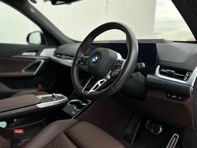 Ｘ１ ｘＤｒｉｖｅ　２０ｉ　Ｍスポーツ　１オーナー　茶革　ＨＵＤ　ｈａｒｍａｎ／ｋａｒｄｏｎ　ＡＣＣ　全方位カメラ　アンビエントライト　シートヒーター　パワーシート　ＨＤＤナビ　ＬＥＤ　ＢＭＷ純正ドラレコ　ＥＴＣ２．０　電動リア（16枚目）