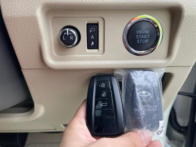 TX Lパッケージ サンルーフ/社外 9インチ メモリーナビ/トヨタセーフティセンス/シートエアコン/車線逸脱防止支援システム/シート フルレザー/ドライブレコーダー 純正/ヘッドランプ LED 革シート フルエアロ(18枚目)