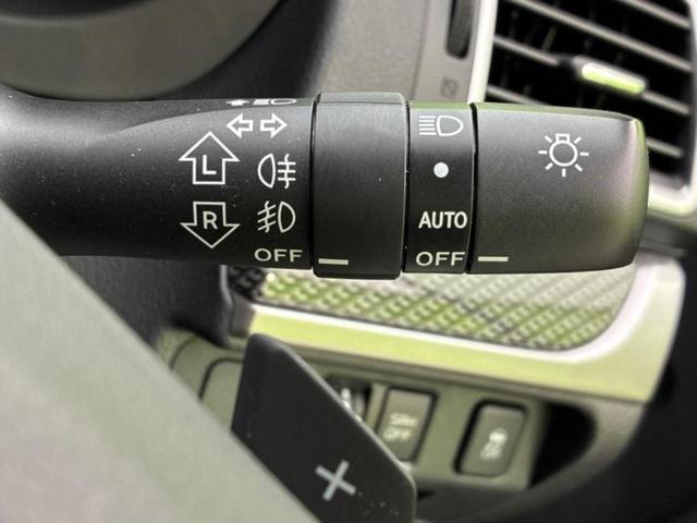 フォレスター ４ＷＤ　Ｘ－ブレイク　保証書／社外　ＳＤナビ／衝突安全装置／シートヒーター／車線逸脱防止支援システム／シート　ハーフレザー／ヘッドランプ　ＨＩＤ／ＥＴＣ／ＥＢＤ付ＡＢＳ／横滑り防止装置／アイドリングストップ　ワンオーナー（16枚目）