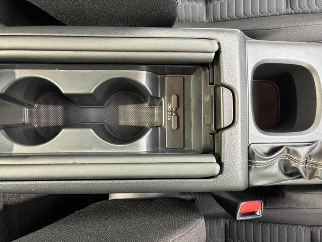 GR86 SZ 保証書/純正 SDナビ/ヘッドランプ LED/ETC/EBD付ABS/横滑り防止装置/クルーズコントロール/フルセグTV/エアバッグ 運転席/エアバッグ 助手席/エアバッグ サイド LEDヘッドランプ(29枚目)