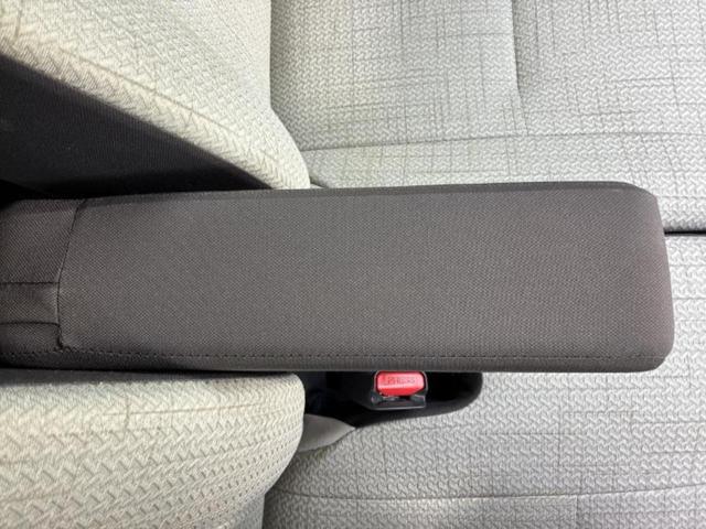 eKワゴン M 新品タイヤ/社外 メモリーナビ/シートヒーター 前席/パーキングアシスト バックガイド/Bluetooth接続/ETC/EBD付ABS/横滑り防止装置/アイドリングストップ/バックモニター(31枚目)