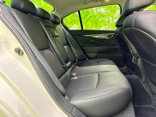 スカイライン ４ＷＤ　ＧＴタイプＳＰ　新品タイヤ／ＢＯＳＥ／純正　８インチ　ＳＤナビ／衝突安全装置／シートヒーター／車線逸脱防止支援システム／シート　フルレザー／ヘッドランプ　ＬＥＤ／ＥＴＣ／ＥＢＤ付ＡＢＳ／横滑り防止装置　革シート（5枚目）