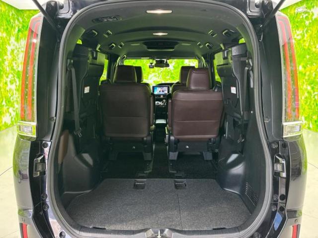 エスクァイア ハイブリッドGiプレミアムパッケージ 保証書/純正 10インチ SDナビ/フリップダウンモニター 純正 12.8インチ/衝突安全装置/両側電動スライドドア/シートヒーター/車線逸脱防止支援システム/シート ハーフレザー 後席モニター(21枚目)