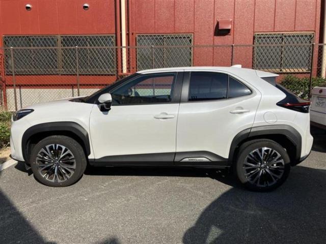 ヤリスクロス ４ＷＤハイブリッドＺ　保証書／ディスプレイオーディオ８インチ／衝突安全装置／シートヒーター／車線逸脱防止支援システム／シート　ハーフレザー／ヘッドランプ　ＬＥＤ／ＥＴＣ／ＥＢＤ付ＡＢＳ／横滑り防止装置　衝突被害軽減システム（2枚目）