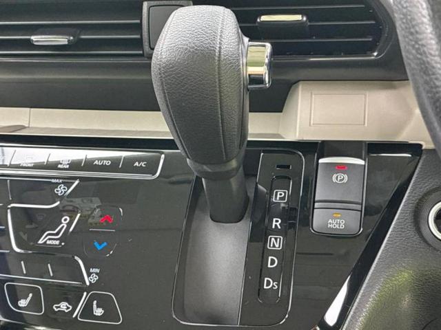 デリカミニ 4WD Tプレミアム 保証書/純正 9インチ SDナビ/デジタルインナーミラー/衝突安全装置/両側電動スライドドア/シートヒーター/全方位モニター/車線逸脱防止支援システム/ヘッドランプ LED/ETC/EBD付ABS(18枚目)