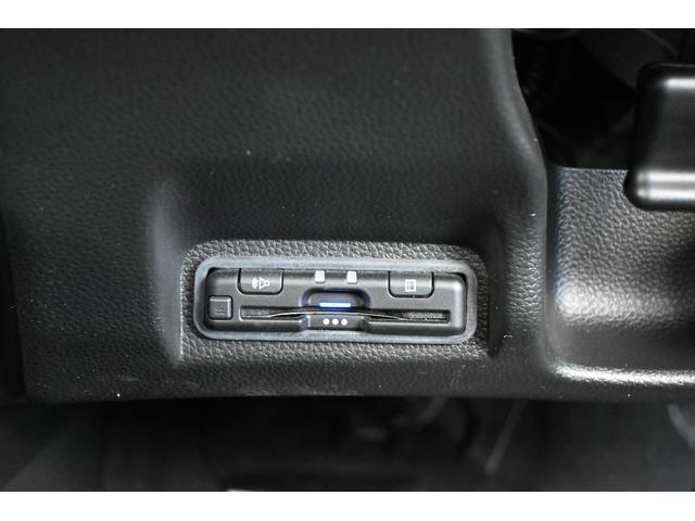 ヴェゼル e:HEVZ ホンダセンシング 純正8INナビ Rカメラ ETC 障害物センサー シートヒーター PWゲート アルミホイール LEDライト ホンダコネクト 衝突回避支援ブレーキ機能 パノラミックビューモニター(16枚目)