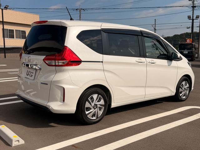 フリード+ハイブリッド ハイブリッドG 1オナ バックモニター フルセグテレビ オートクルーズコントロール ABS ナビTV LEDヘッドランプ シートヒータ USB DVD再生可 VSA ドライブレコーダー キーフリー(9枚目)