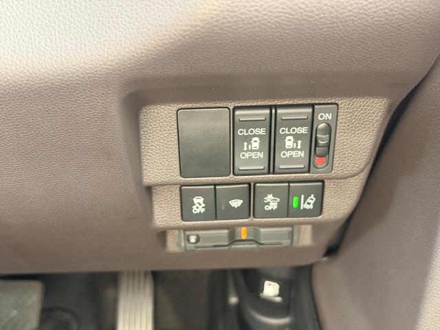 フリード+ハイブリッド ハイブリッドG 1オナ バックモニター フルセグテレビ オートクルーズコントロール ABS ナビTV LEDヘッドランプ シートヒータ USB DVD再生可 VSA ドライブレコーダー キーフリー(24枚目)