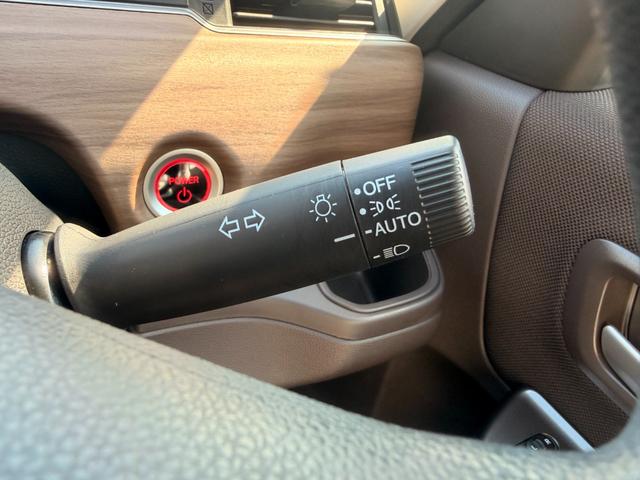 フリード+ハイブリッド ハイブリッドG 1オナ バックモニター フルセグテレビ オートクルーズコントロール ABS ナビTV LEDヘッドランプ シートヒータ USB DVD再生可 VSA ドライブレコーダー キーフリー(29枚目)