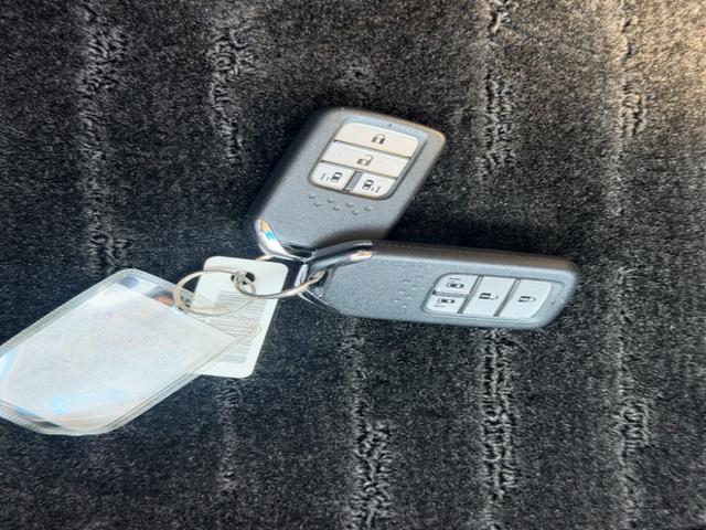 フリード+ハイブリッド ハイブリッドG 1オナ バックモニター フルセグテレビ オートクルーズコントロール ABS ナビTV LEDヘッドランプ シートヒータ USB DVD再生可 VSA ドライブレコーダー キーフリー(36枚目)